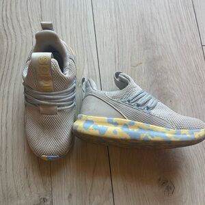 Adidas Kids Sneakers - Light Gray and Soft Yellow